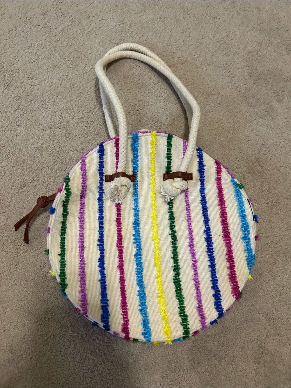 Round Multicolor Stripe Rope-Handle Tote Bag - White